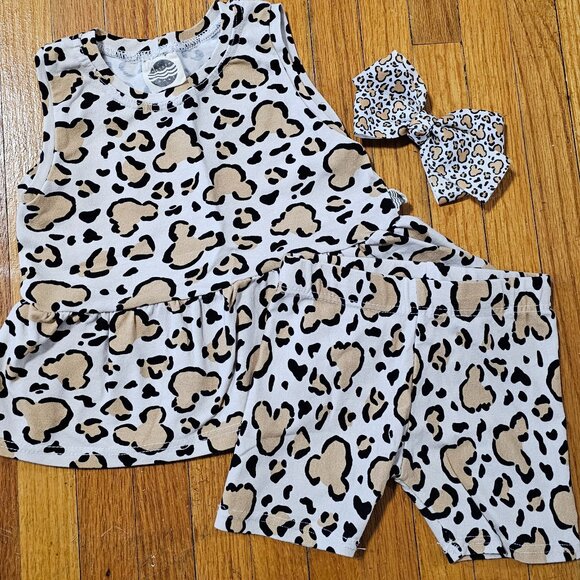 Hayden and Grant Baby Girl Leopard/Cheetah Tank, Shorts and Hairbow Set 18-24M - Picture 1 of 11